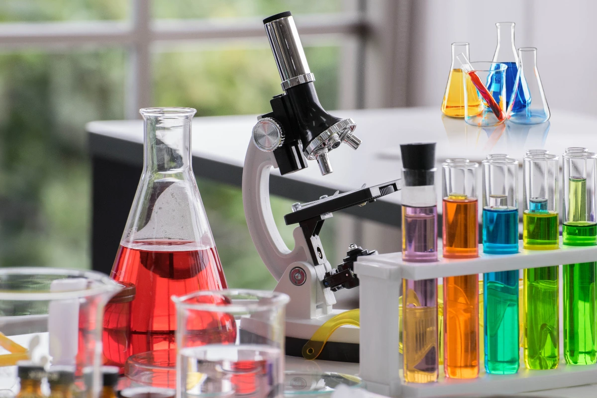 Consultoría ISO para Laboratorios | TYCCAL